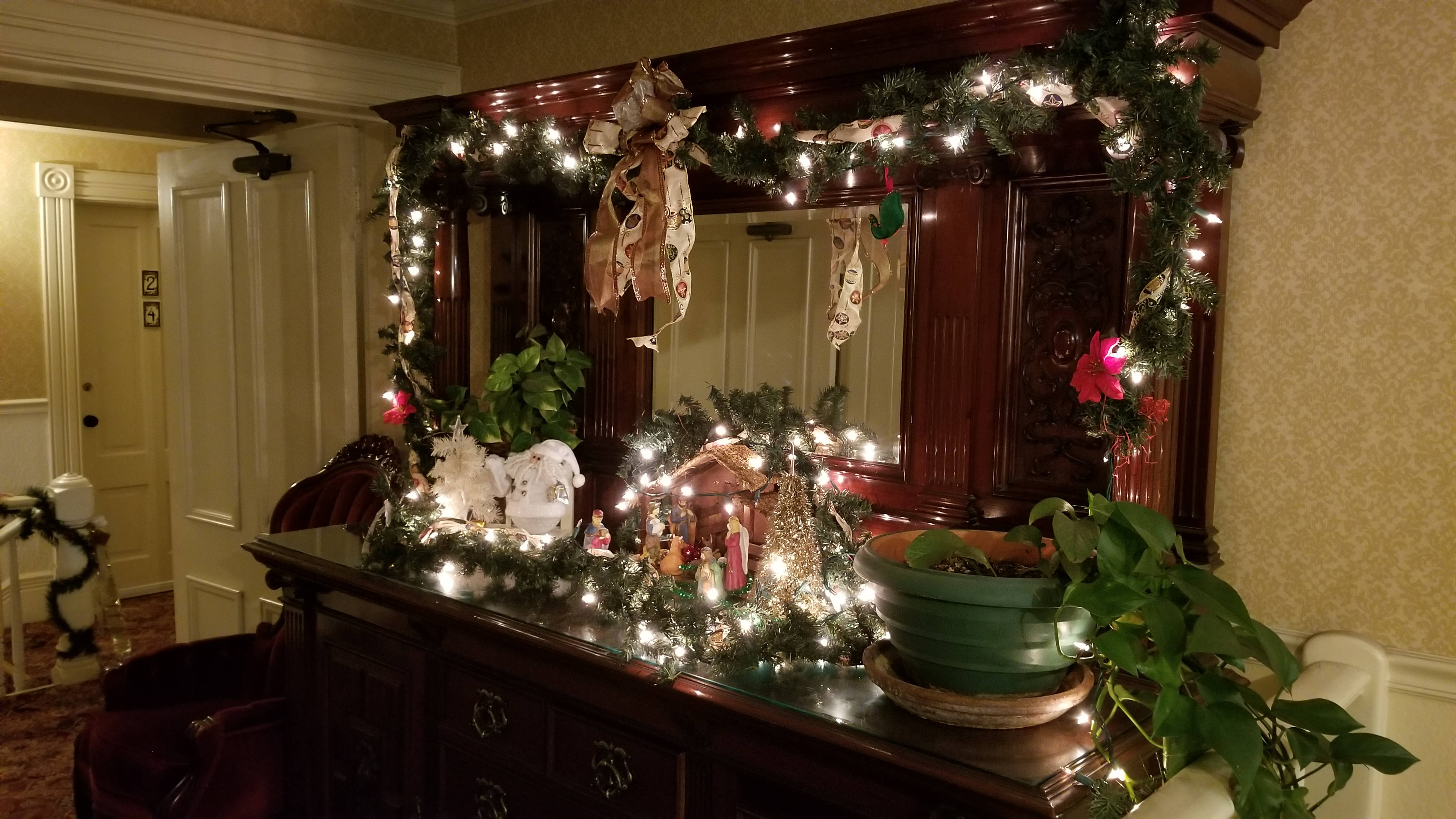 Festive Hutch